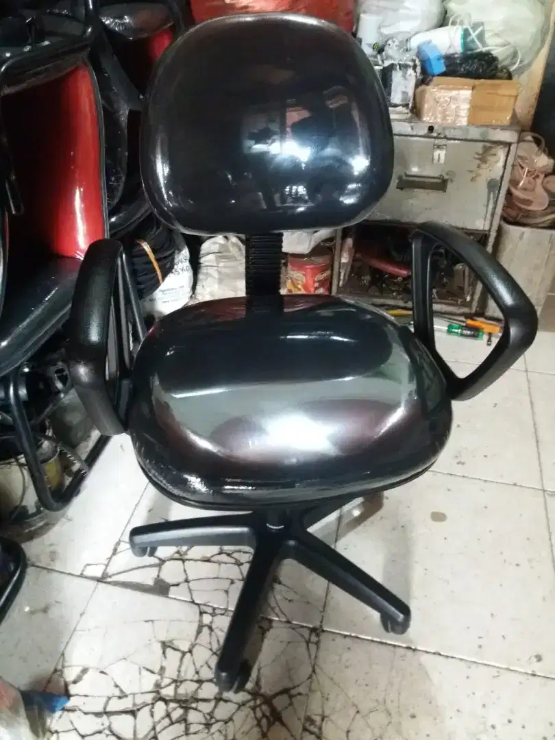 Kursi kantor hidrolik
