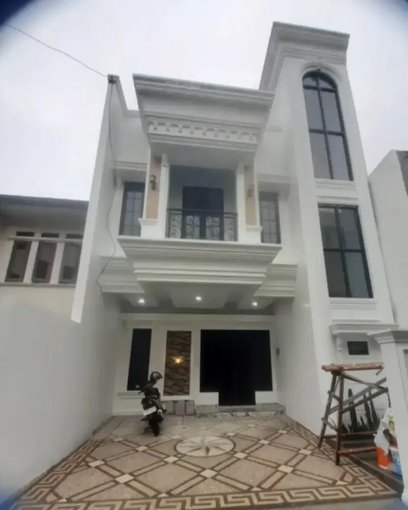 For Sale Rumah Mewah American Classic Non Cluster di Jagakarsa Jakarta