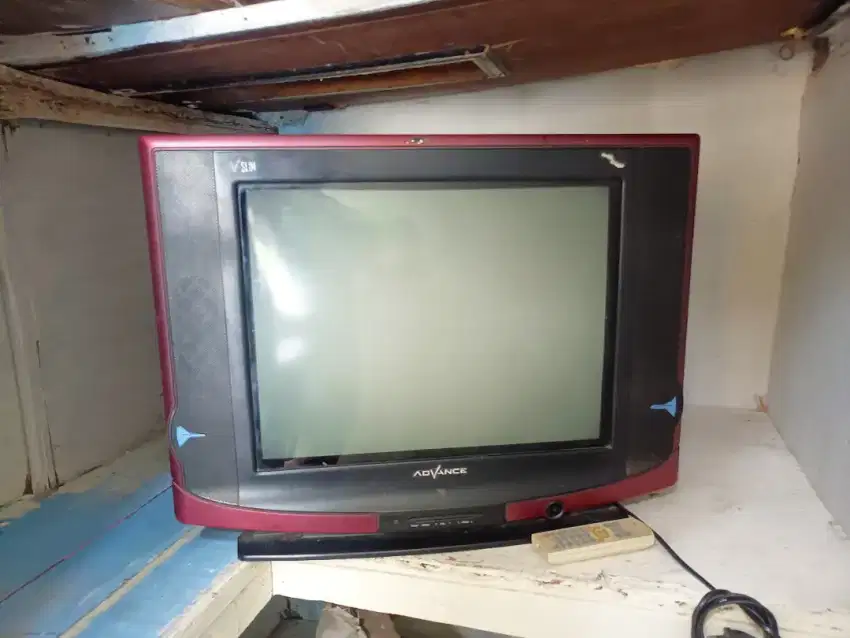 TV ADVANCE 21 IN SLIM