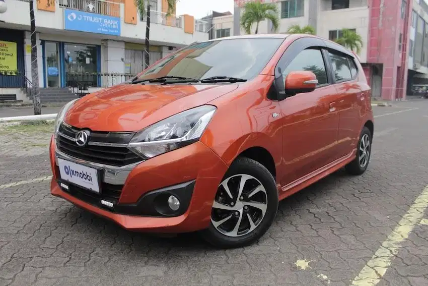 Pajak Panjang - Daihatsu Ayla 1.2 R Bensin-MT 2019