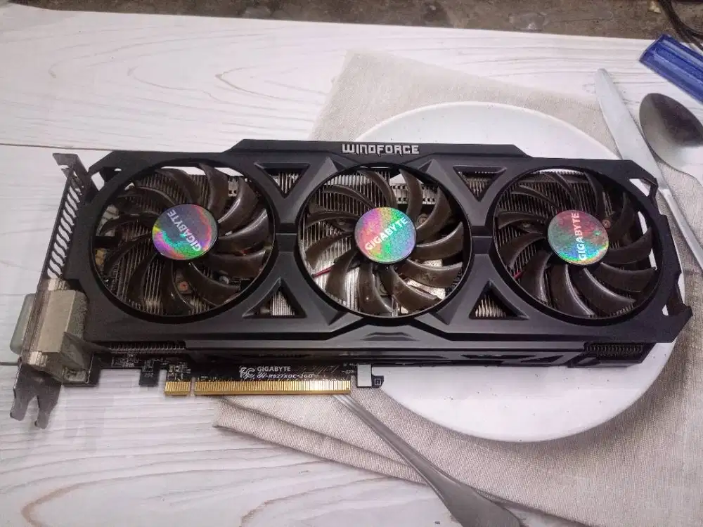 Vga PCI-Xpress GV-R927XOC-2GD