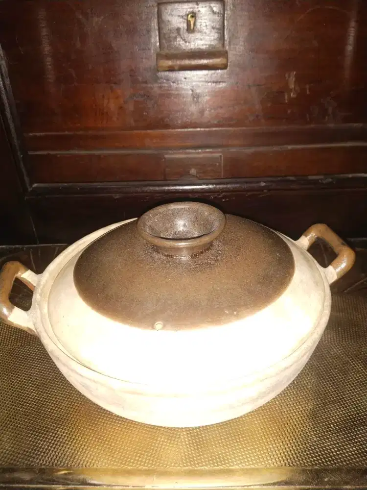 Panci tanah lama
