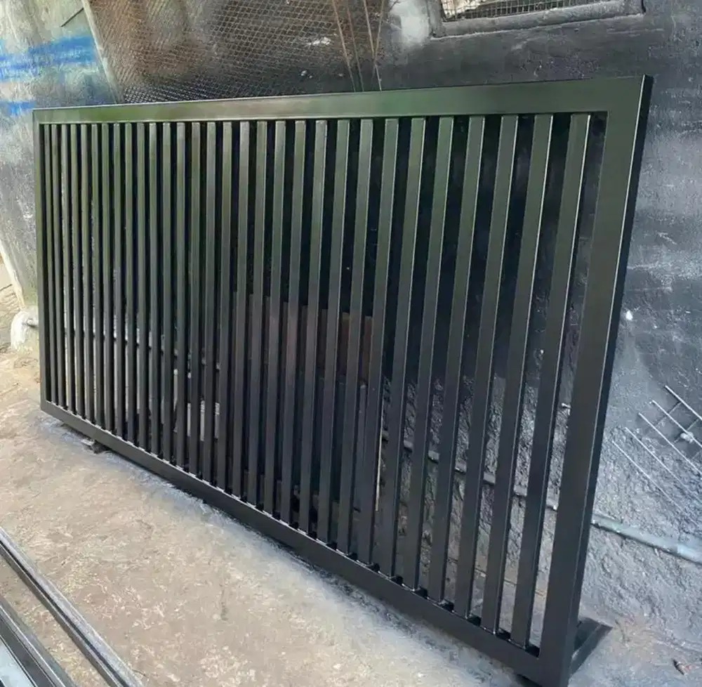 Pintu pagar minimalis besi hollow