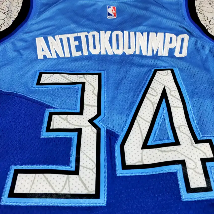 Jersey basket Giannis Antetokounmpo
#34 Milwaukee Bucks biru