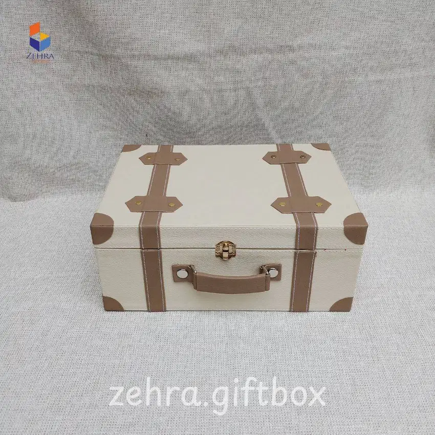 Box Hampers Model Koper Elegan Warna Cream Terbaru