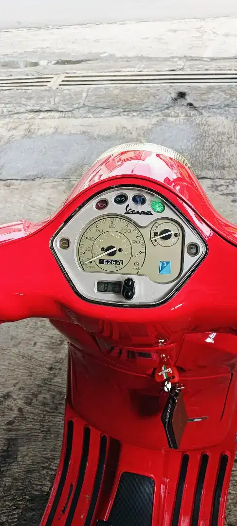 Vespa piagio lx 150