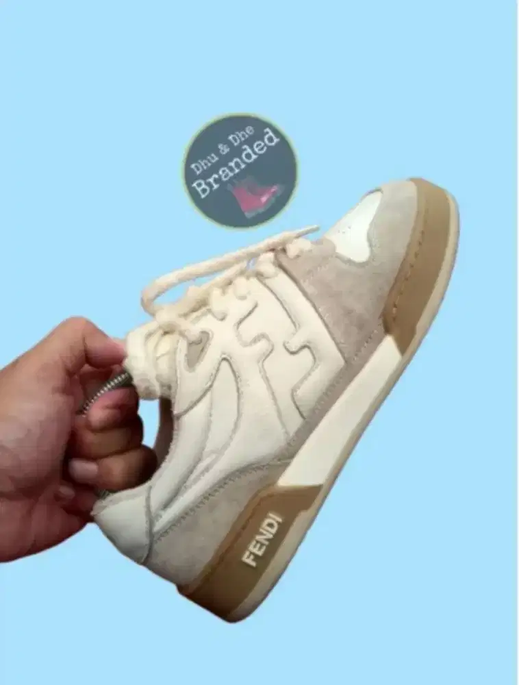 Sepatu Sneaker Fendi Match low top Suede  size 40 ( prelove ) original
