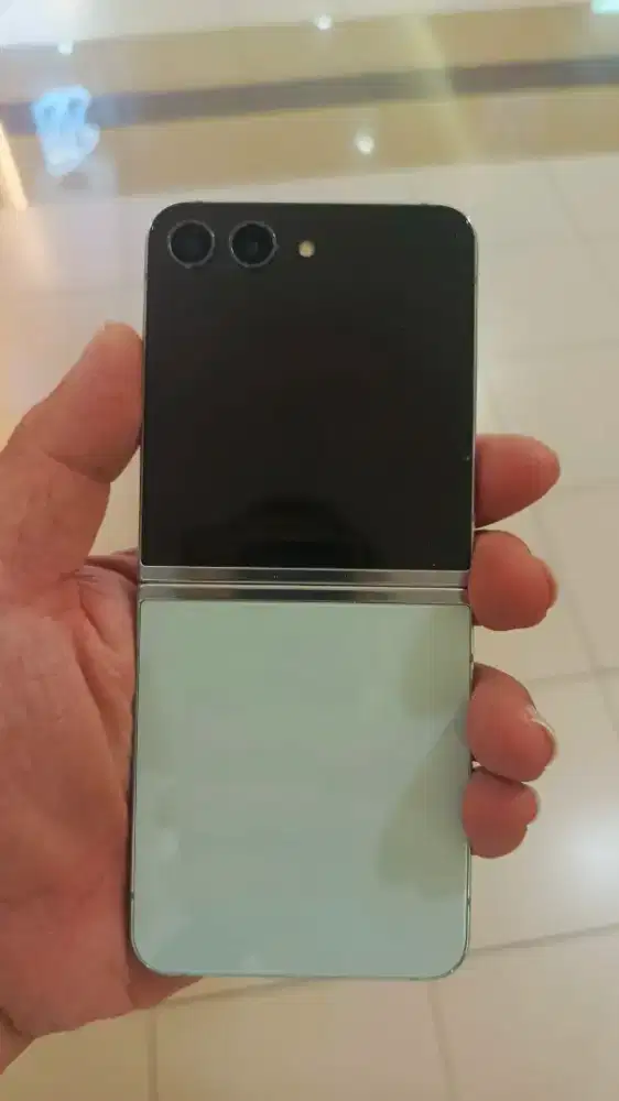 SAMSUNG Z FLIP 5 8/512