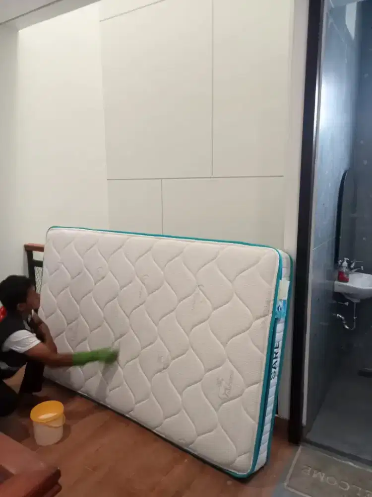 Jasa cuci kasur sofa jok mobil