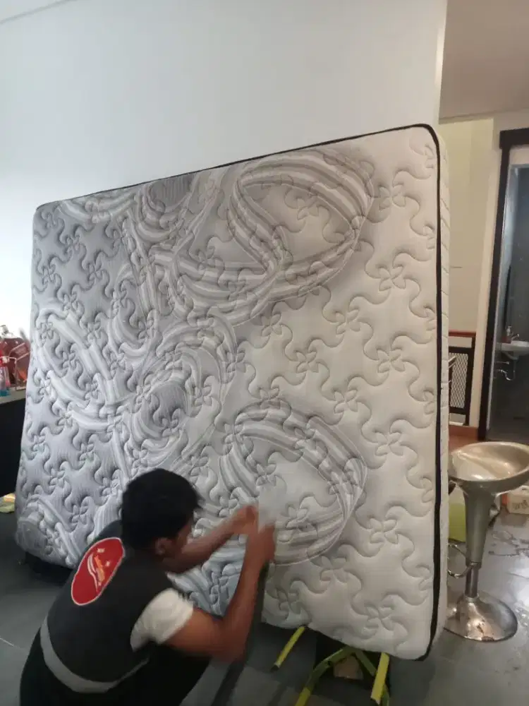 Jasa cuci kasur,sofa,karpet,jok mobil,interior mobil,horden,vyniel,dll