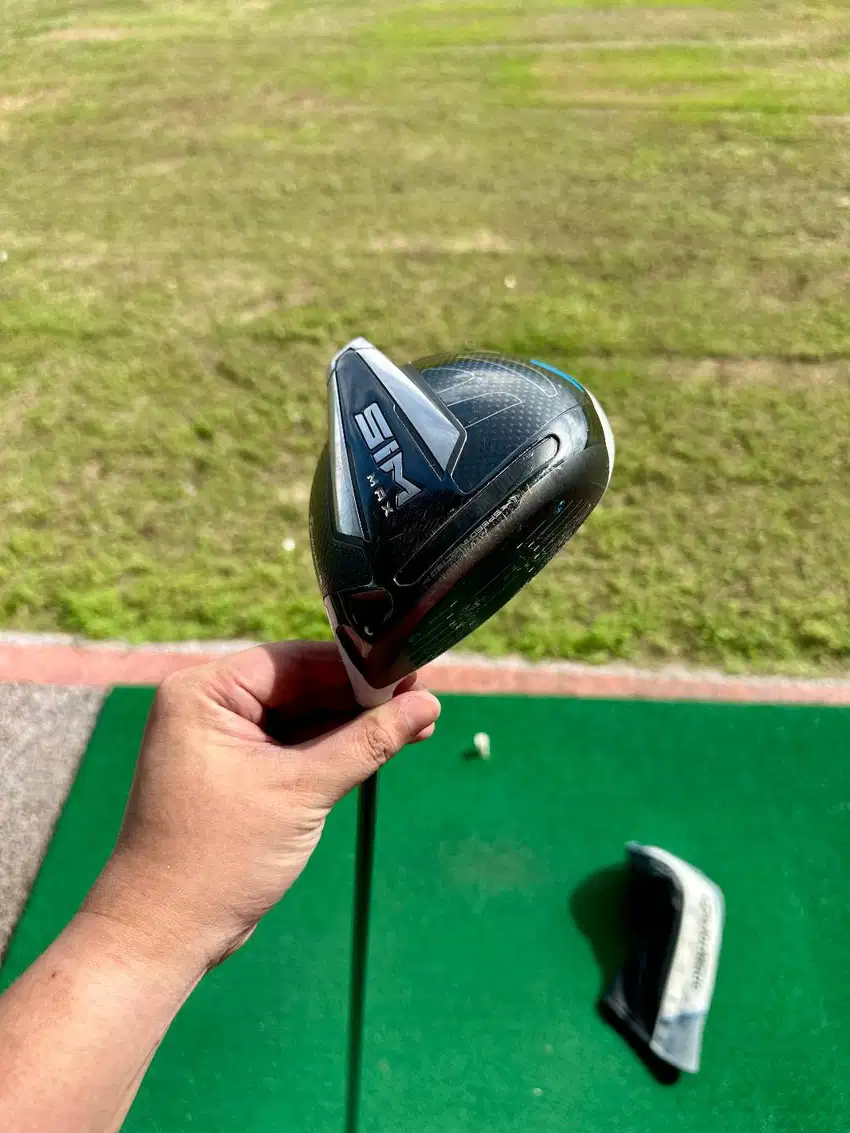 TAYLORMADE DRIVER SIM MAX