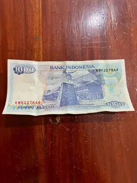 Uang Lama Rp 1.000 (edisi 1992 Danau Toba/Lompat Batu Nias)