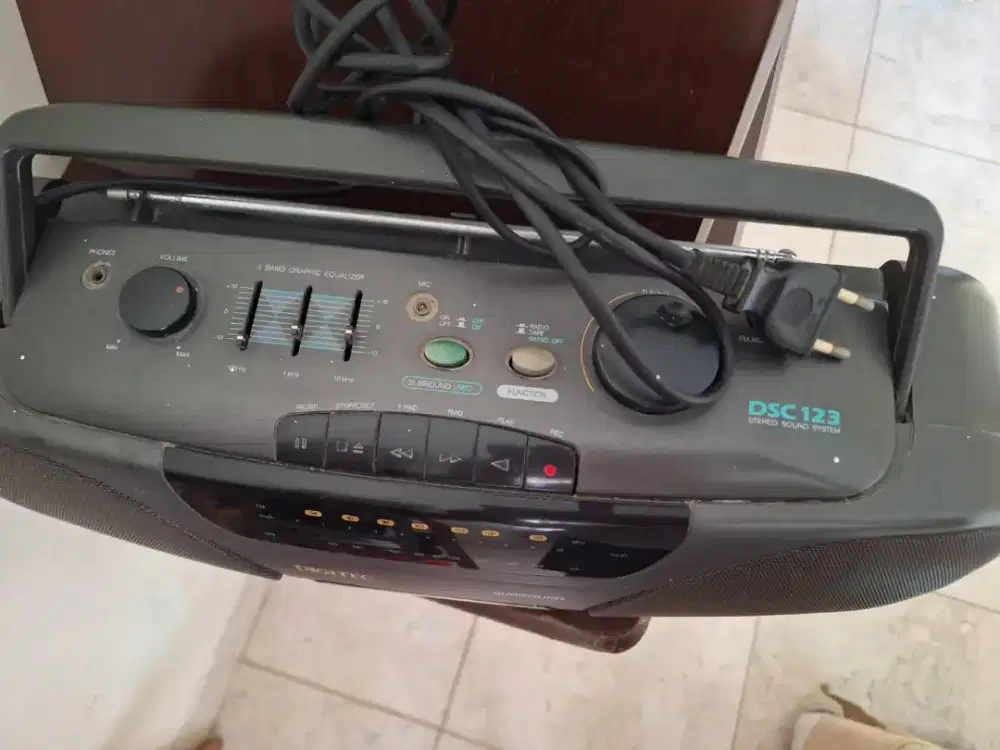 Radio Tape kuno merk Digitec