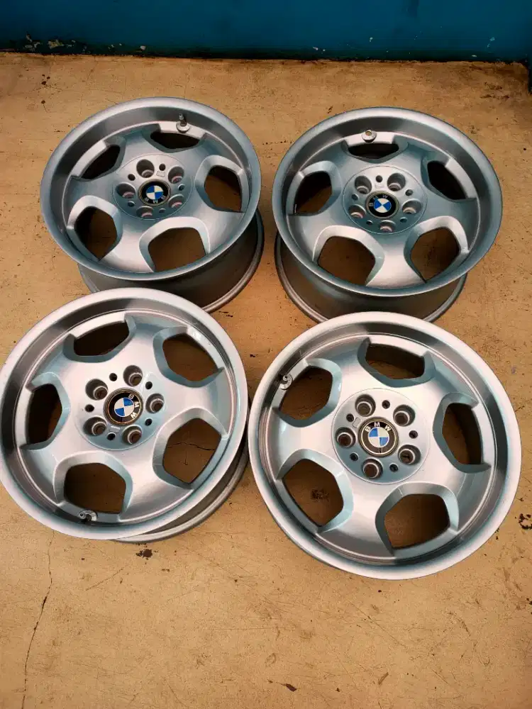 DIJUAL BMW OEM WHEELS STYLE 23