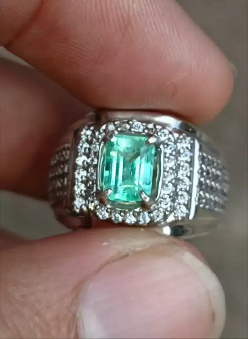 Batu Zamrud Columbia Ikatan Microsetting Size 7