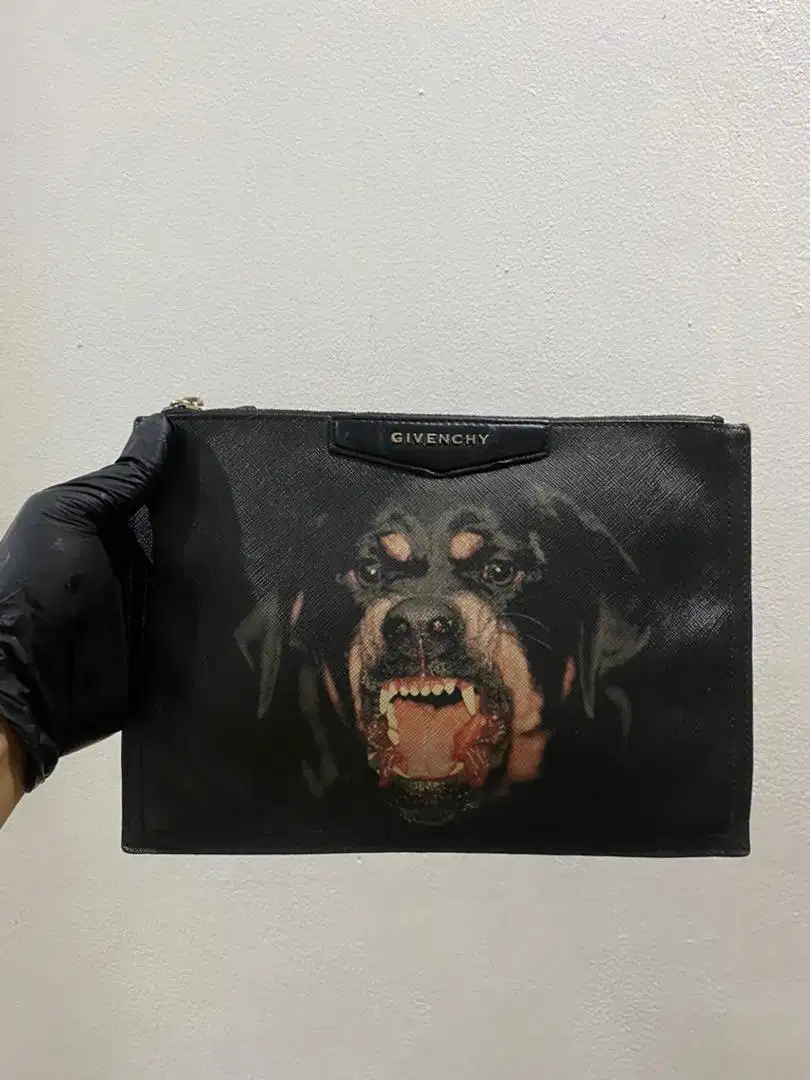 Clutch givenchy antgona black rottweiler original harga net