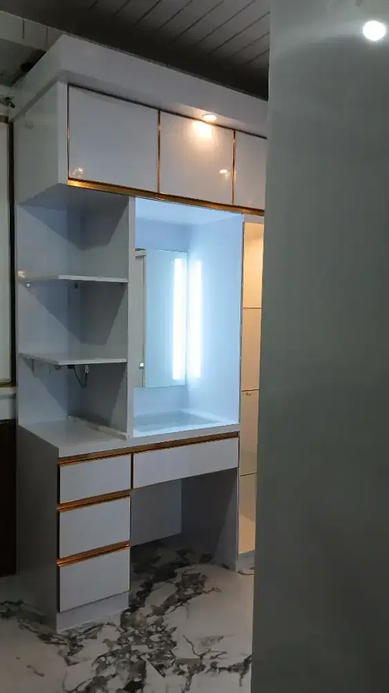 Lemari set kamar