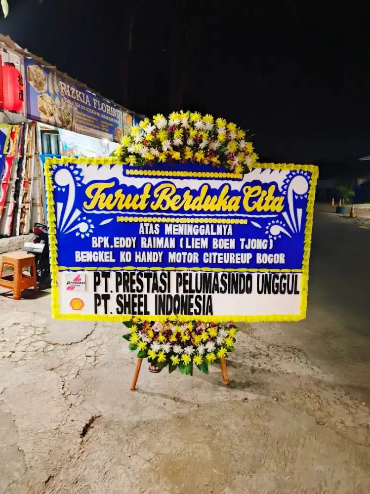 Karangan bunga turut berdukacita