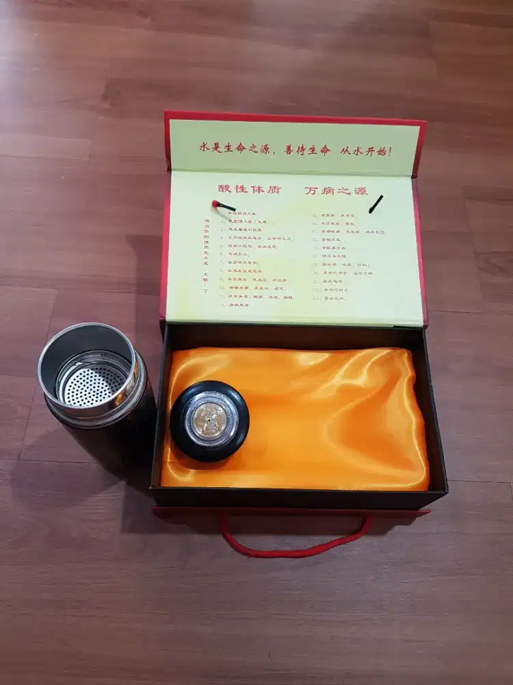 Botol minum kesehatan dari China