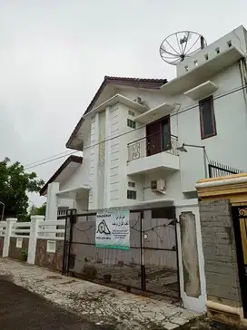Di Jual Rumah 2 Lantai Bebas Banjir di Wayhalim Bandar Lampung
