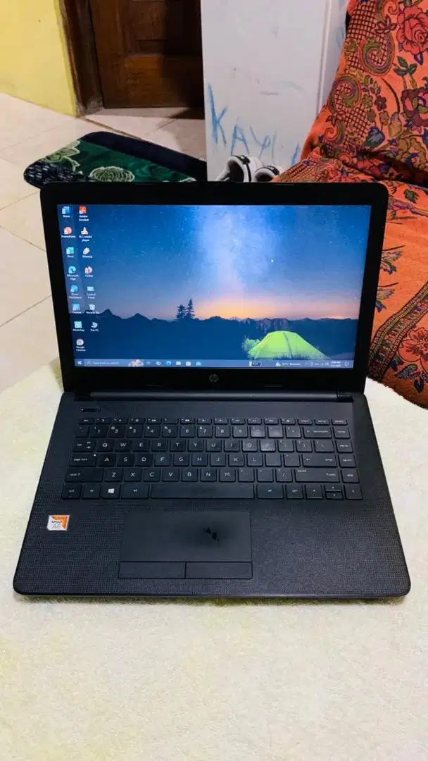 Laptop HP-14-BW0XX AMD A6