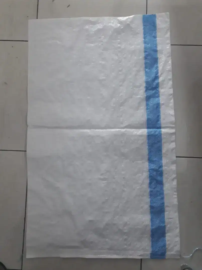 Karung plastik 65x105 putih
