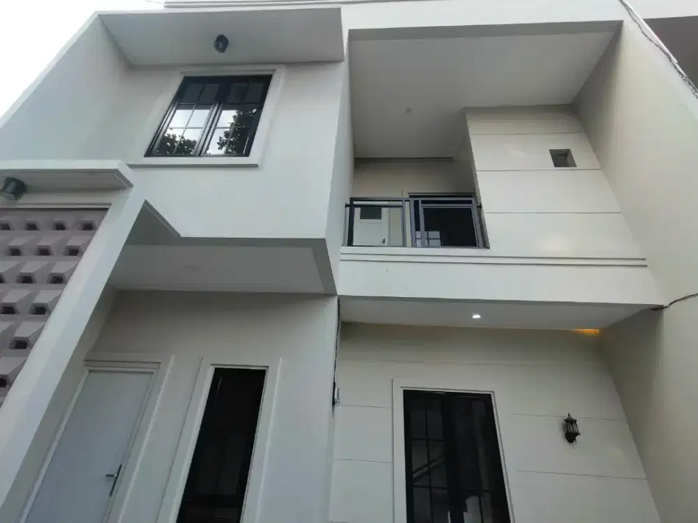 Dijual Rumah Baru Dua Lantai Asri Nyaman Bebas Banjir Jatiwarna