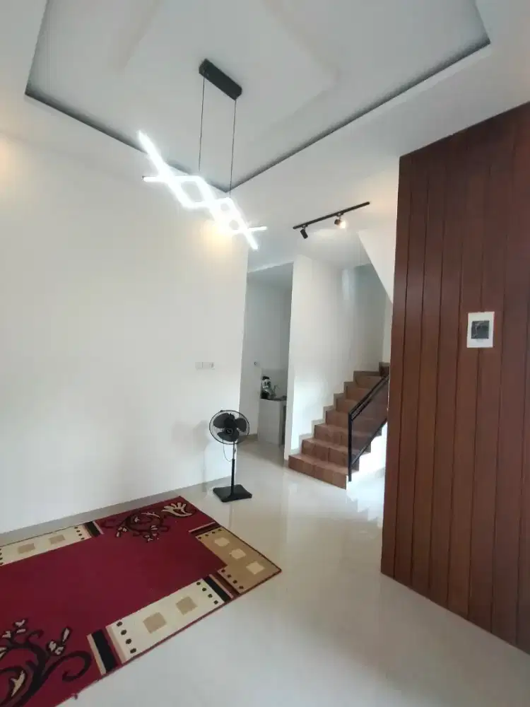 Dijual Rumah Baru Dua Lantai Asri Nyaman Bebas Banjir Jatiwarna