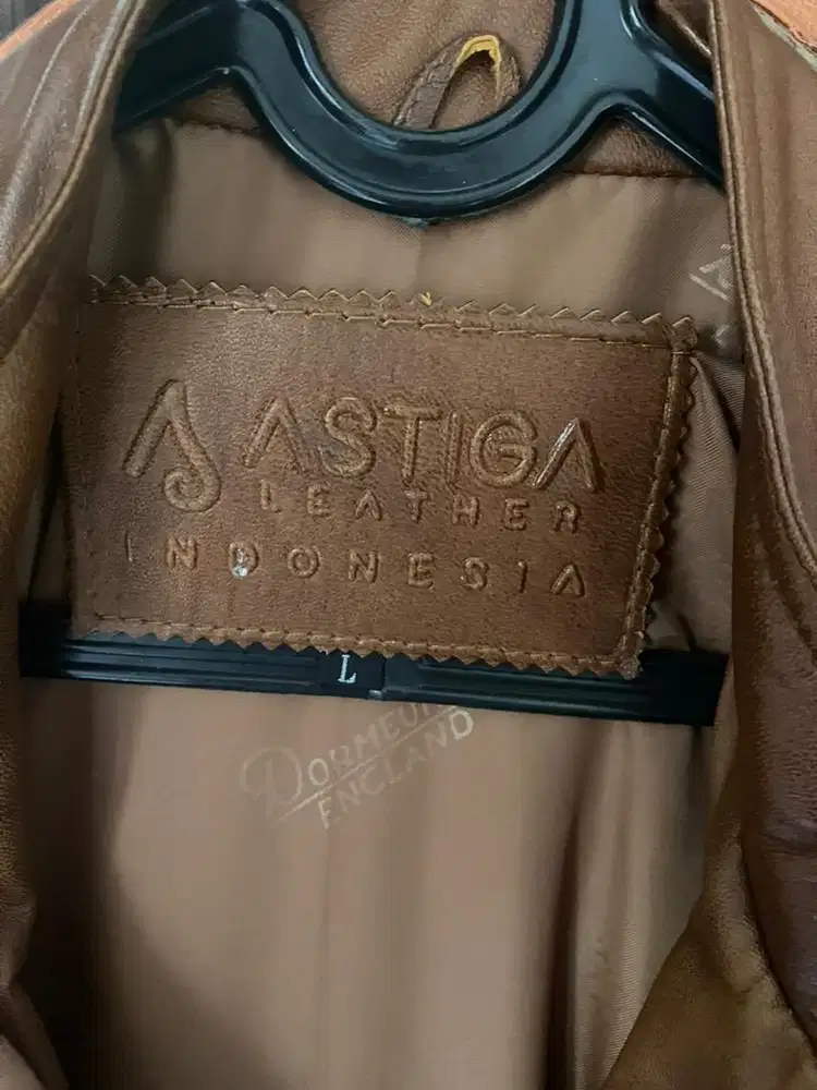 Jaket kulit Astiga Leather