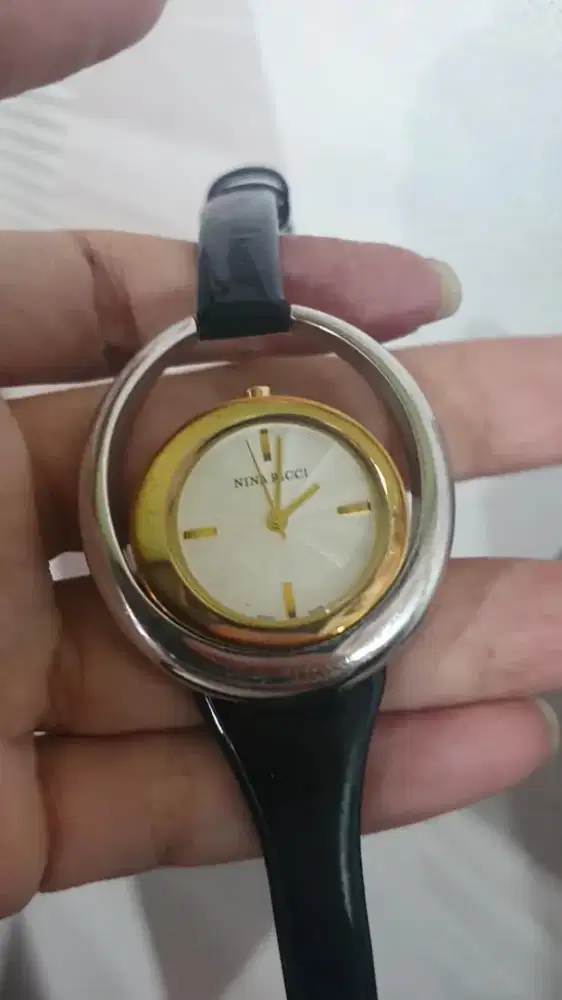 Jam branded eropa nina ricci paris all ori langka mulus aigner rado rw