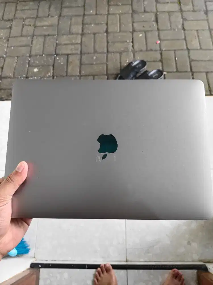 Macbook pro 2017, minus LCD rusak (bisa nego)