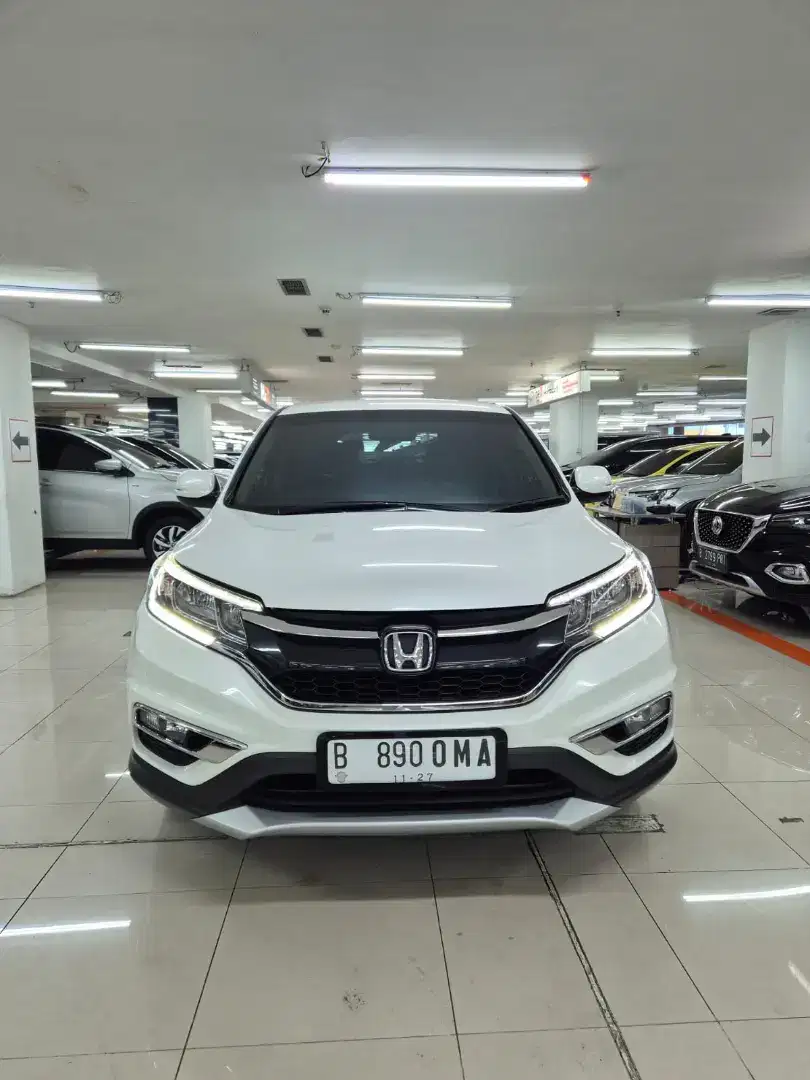 Honda crv 2016 putih 2.4 at pribadi sgt terawat