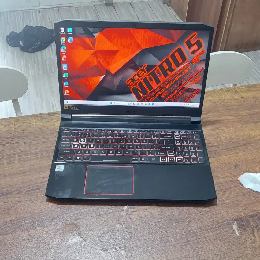 Laptop Gaming Acer Nitro 5 i5 Gen 10 Ram 8 GB SSD 512 GB GTX 1650