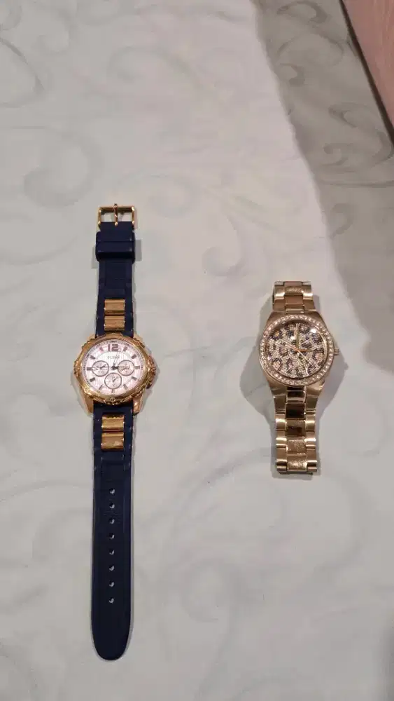 Jual skaligus jam guess wanita