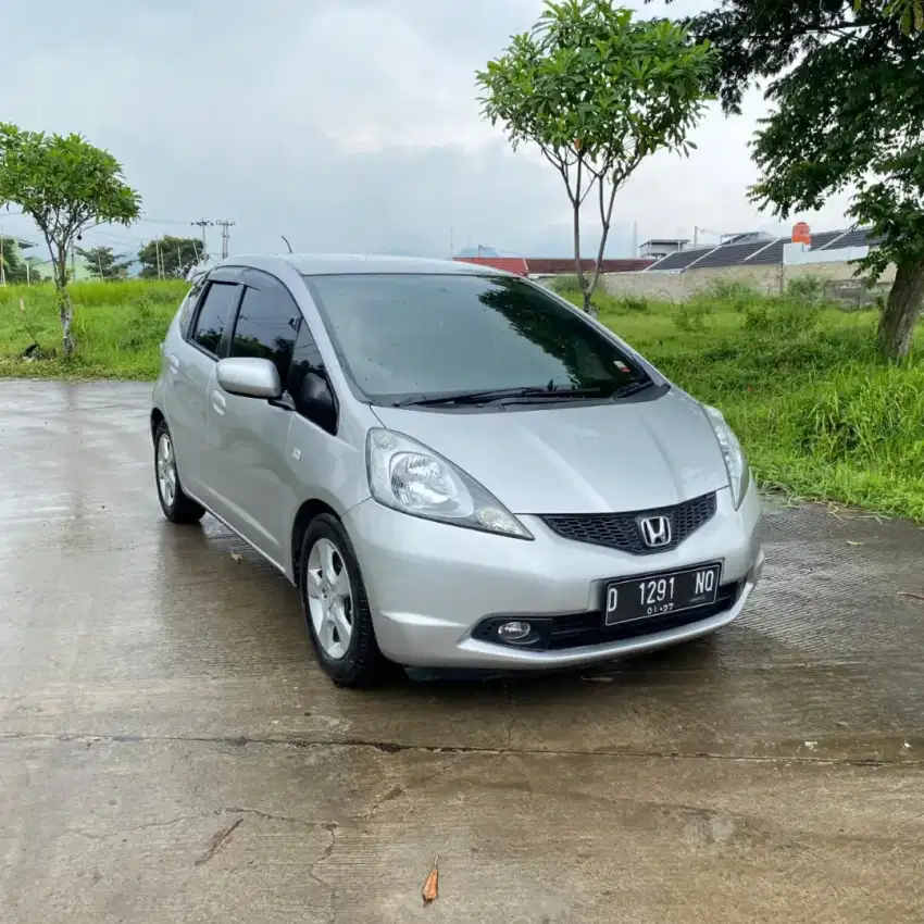 DP 5 JUTA | HONDA JAZZ S 1.5 MATIC