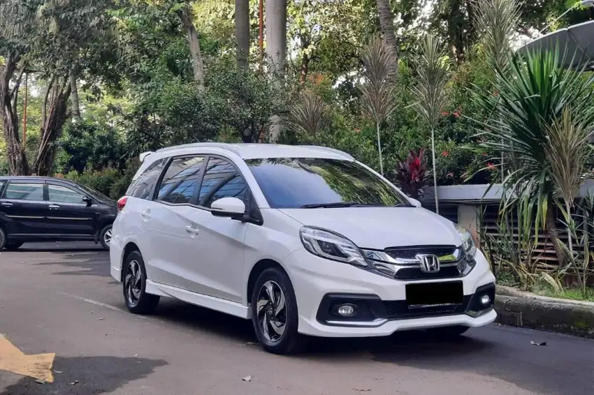 (KM Antik 22rb) Honda Mobilio Rs 1.5 cvt 2016 Terawat Siap Pakai