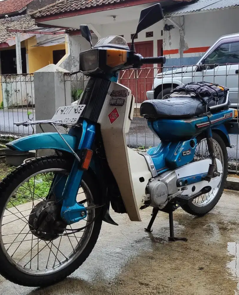 Yamaha V80 robot klasik antik