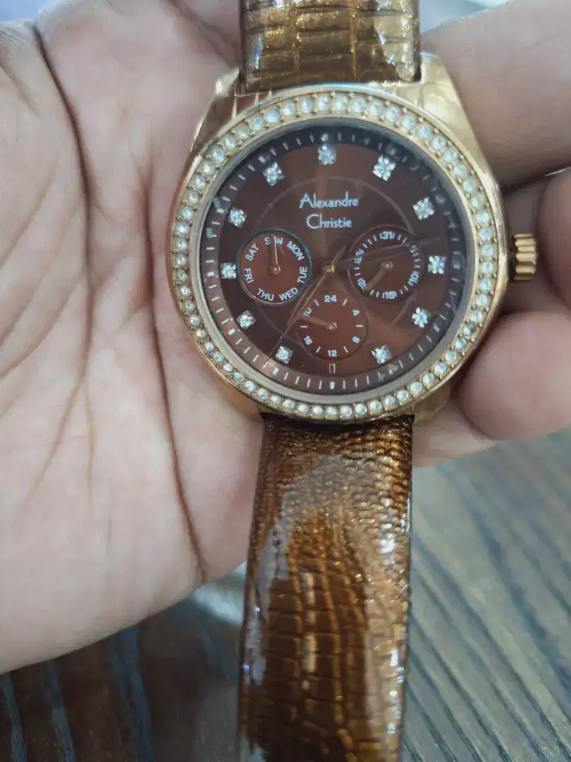 Jam tangan wanita / cewek merk Alexandre christie