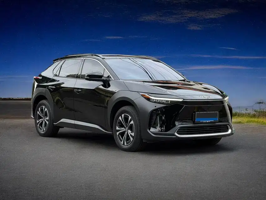 Toyota BZ4X EV At 2023 km +/- 9.000