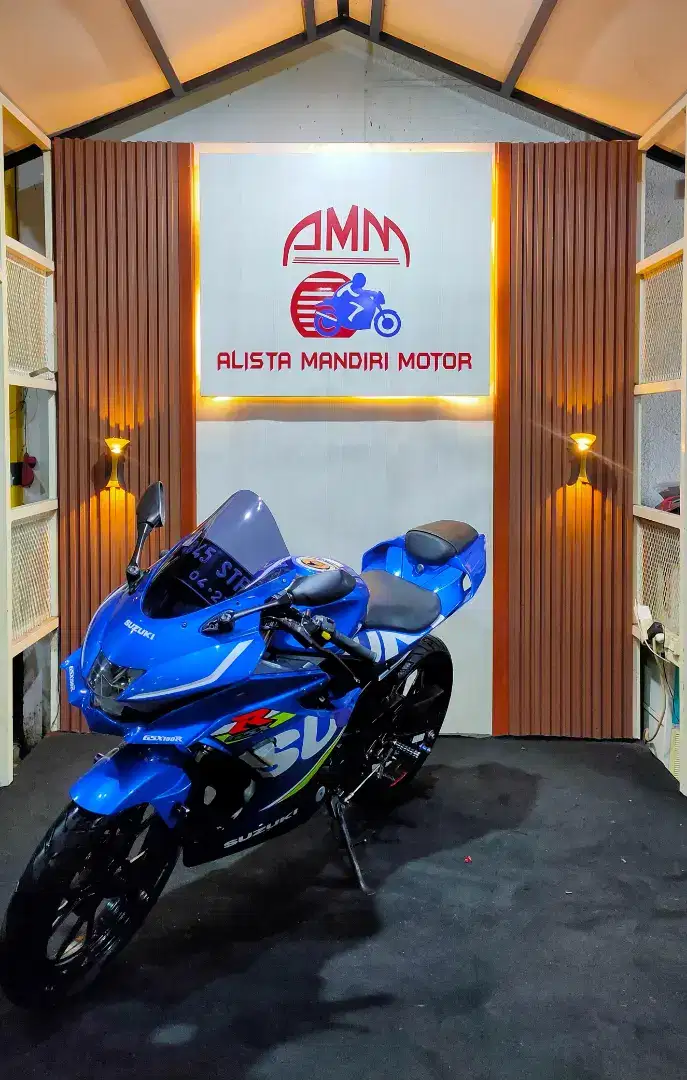 Suzuki GSX 150 S 2017 Only Cash