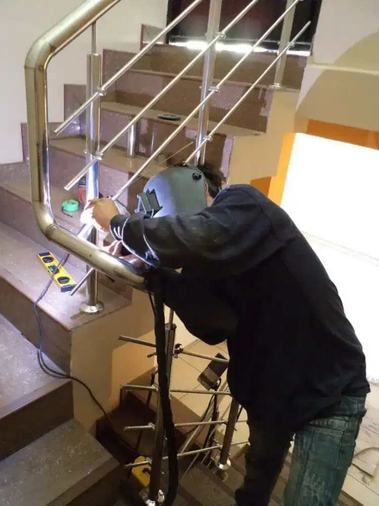 Tukang las panggilan bengkel las stainless