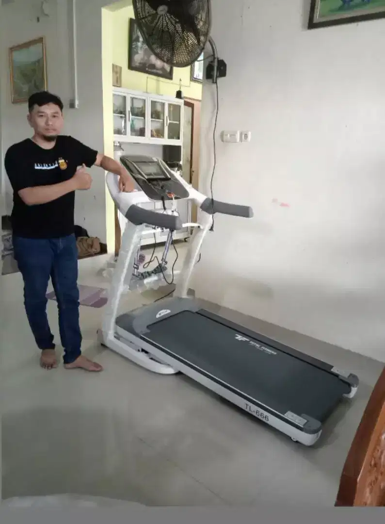 Treadmill elektrik jumbo murah