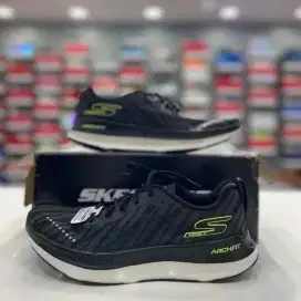 Sepatu skechers ORI