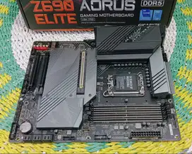 Intel Core i7 12700 Alderlake + Gigabyte Z690 Aorus DDR5 Garansi Resmi