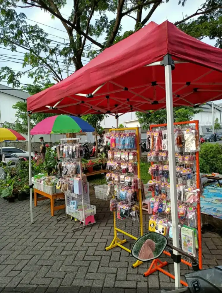 Tenda lapak kondisi mulus ukuran 2 x 3