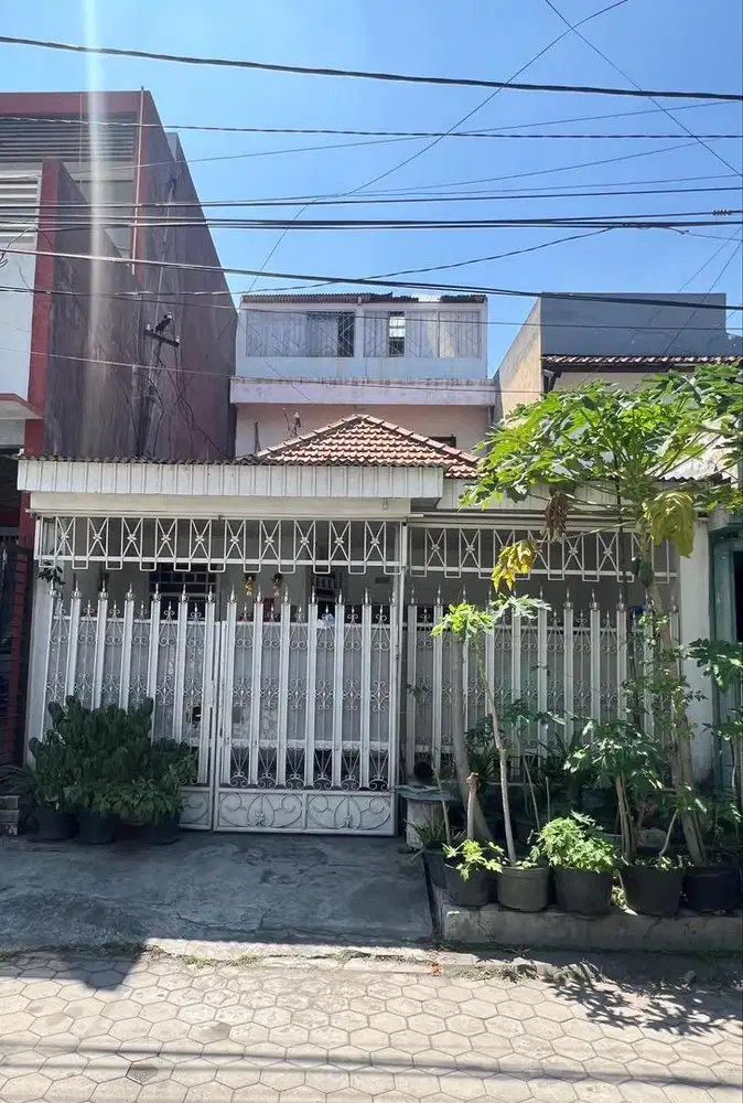 Dijual Rumah Dukuh Kupang dekat Kampus