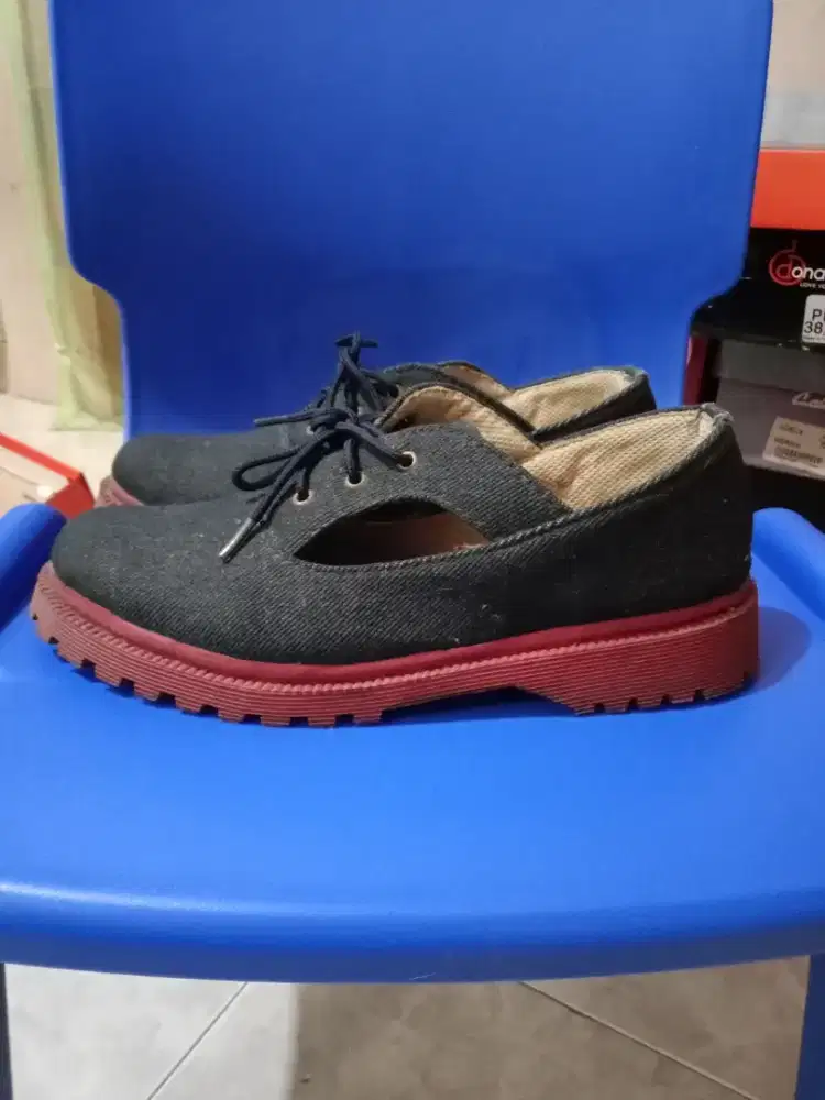 Sepatu korean style no 36/37 murah 50 rb an aja