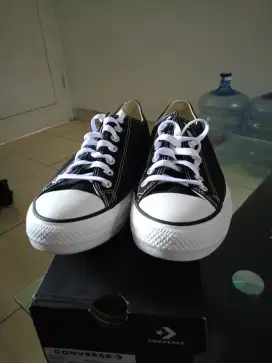 Dijual Rugi Sepatu Converse Chuck Taylor original