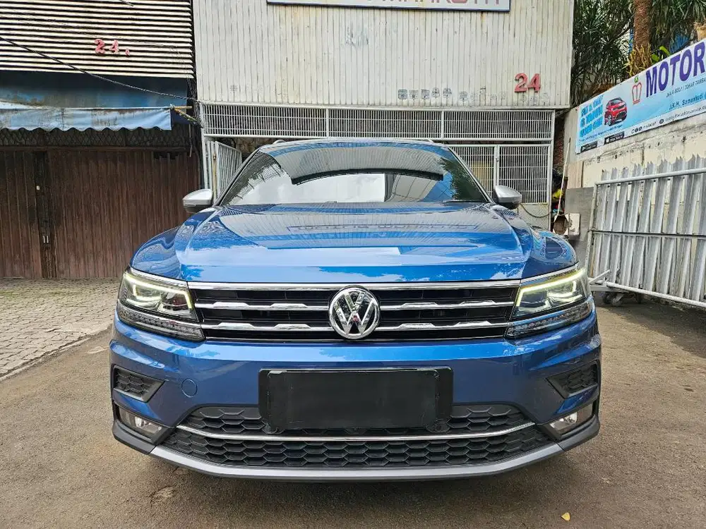 Antik 37 rb km VW Tiguan Allspace 1.4 TSI 2022 nik 2021 biru all space