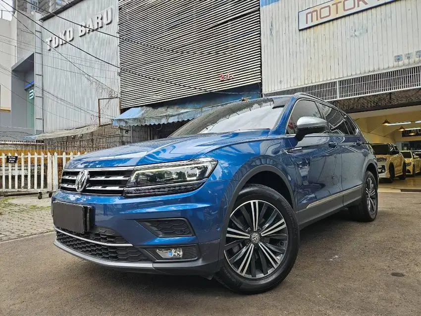 Antik 37 rb km VW Tiguan Allspace 1.4 TSI 2022 nik 2021 biru all space